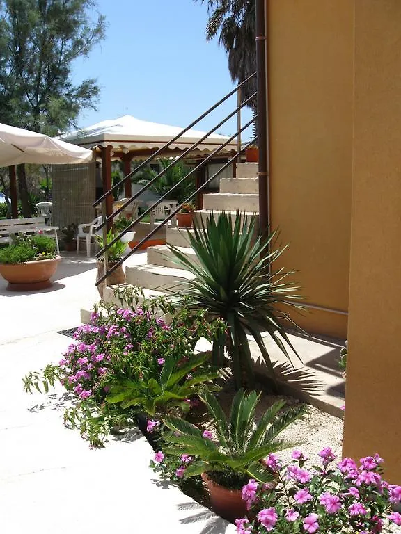 Kamarina Land Bed & Breakfast Santa Croce Camerina 2*,