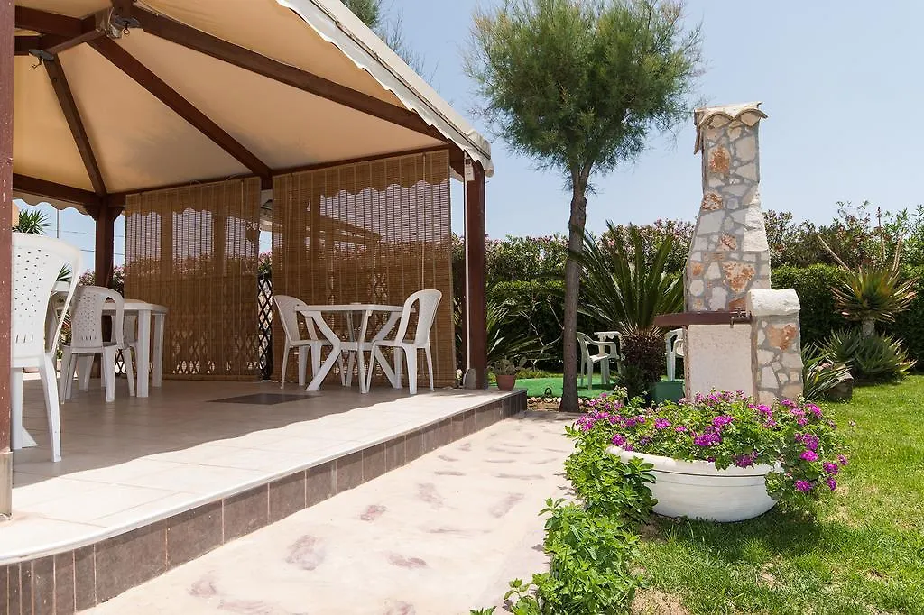 Kamarina Land Bed & Breakfast Santa Croce Camerina 2*,  Italy
